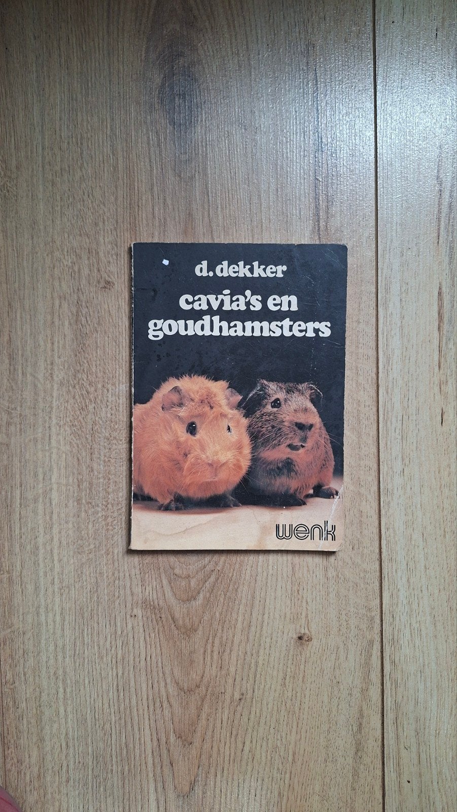 Cavia's en Goudhamsters informatieboek, Zo goed als nieuw, D Dekker, Konijnen of Knaagdieren, Ophalen of Verzenden