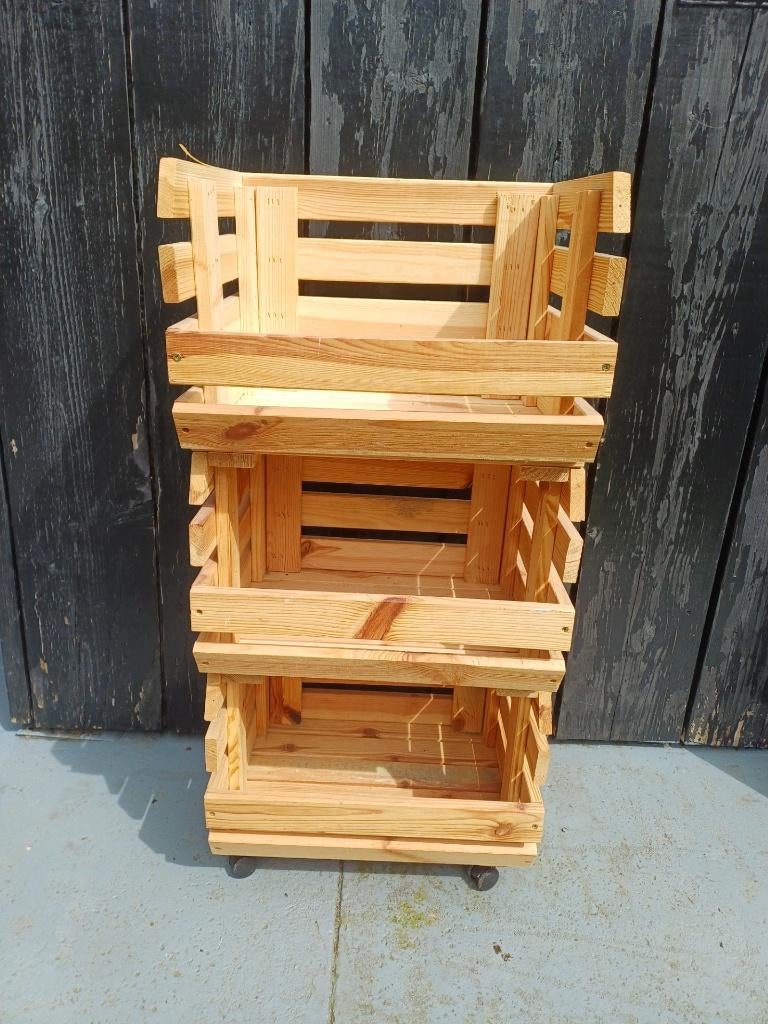 Groente trolley / Stapelbare houten kratjes, Ophalen, Zo goed als nieuw, Bruin, Hout