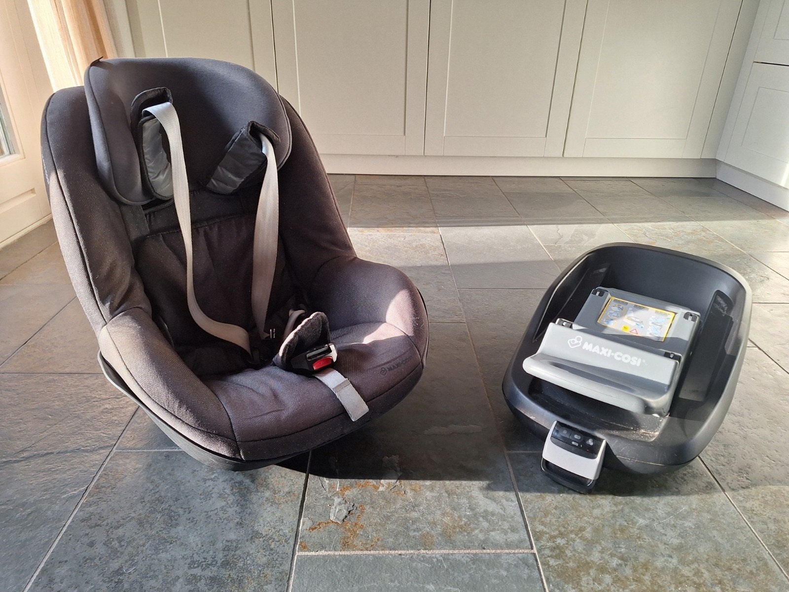 Maxi Cosi Pearl autostoel met Isofix base, Kinderen en Baby's, Autostoeltjes, Ophalen, Verstelbare rugleuning, Gebruikt, 9 t/m 18 kg