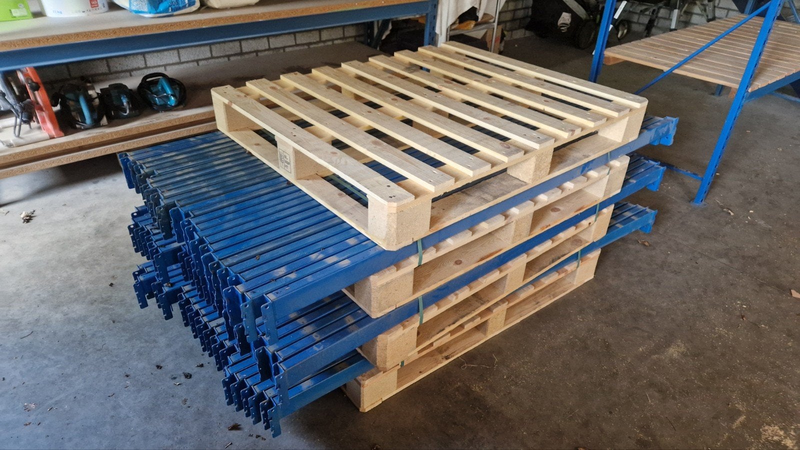stelling liggers 180 cm, Ophalen, Zo goed als nieuw, 250 mm of meer