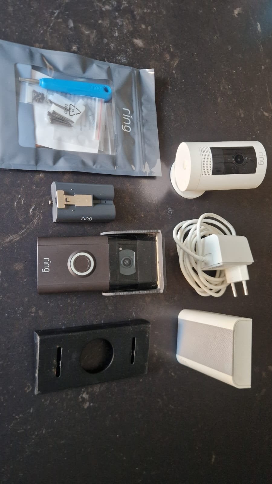 Ring Video Deurbel, chime en Stick Up binnencamera, Ophalen of Verzenden, Gebruikt, Binnencamera