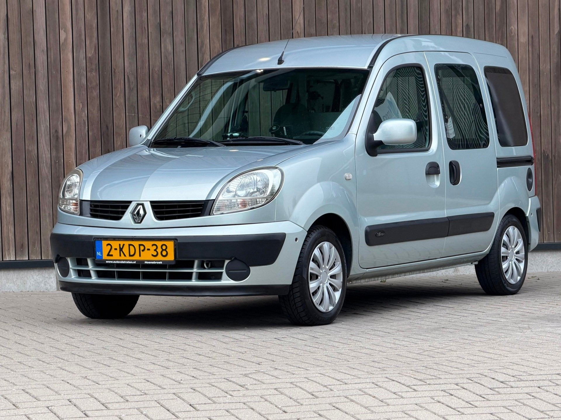 Renault Kangoo 1.6-16V Expression / Rolstoel Vervoer / Autom, Stof, Gebruikt, Zwart, 49 €/maand