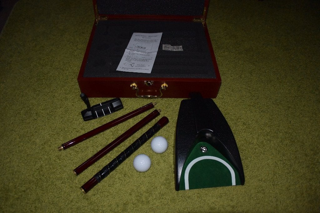 golf putting set, luxe houten kist, Ophalen of Verzenden, Zo goed als nieuw, Set, Overige merken