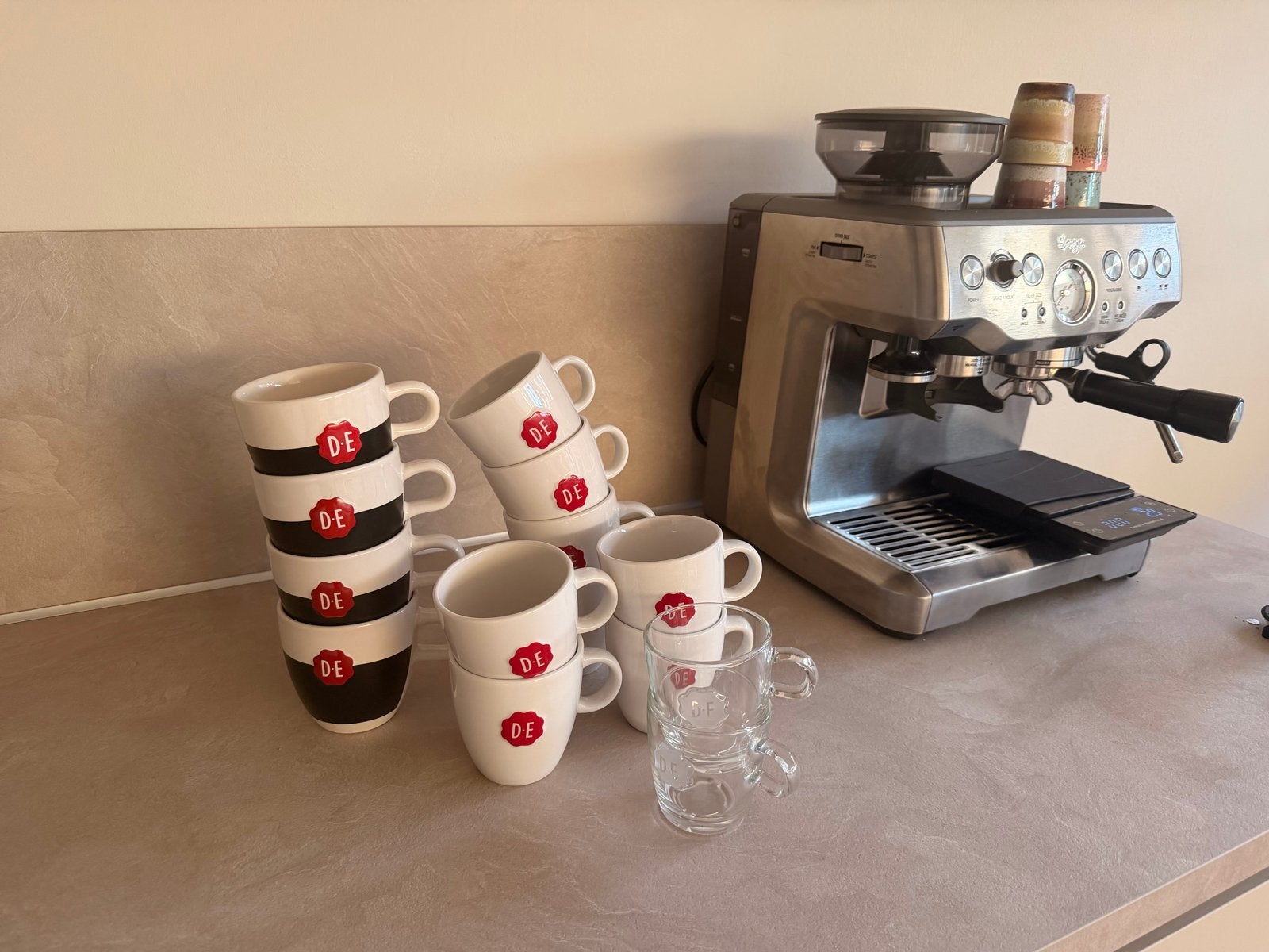 Douwe Egberts servies, Ophalen, Overige merken, Mok, Zo goed als nieuw