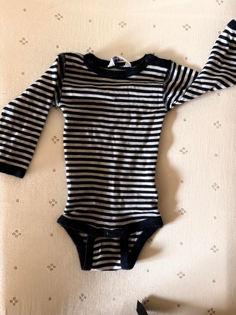 Joha wolzijden romper nieuw 60, Kinderen en Baby's, Babykleding | Maat 62, Ophalen of Verzenden, Nieuw, Jongetje of Meisje, Nacht- of Onderkleding