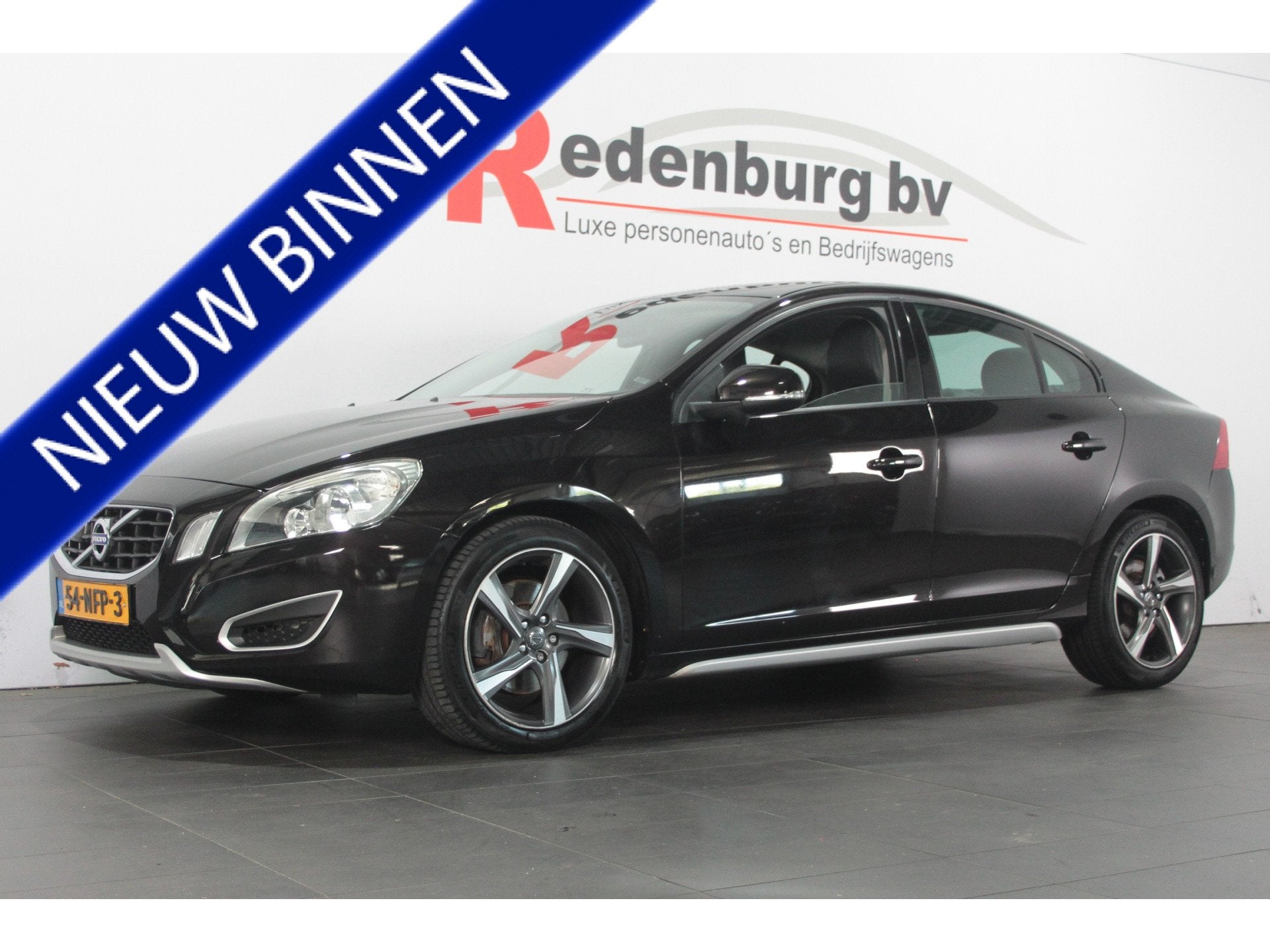 Volvo S60 2.0T Intro Edition - Leder / Bluetooth / Stuurbed., Voorwielaandrijving, Euro 5, 4 cilinders, Zwart