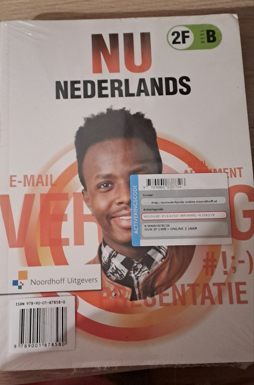 Nu Nederlands 2F A/B - Nieuw in plastic met activeringscode, Boeken, Onbekend, Nieuw, Ophalen of Verzenden, MBO