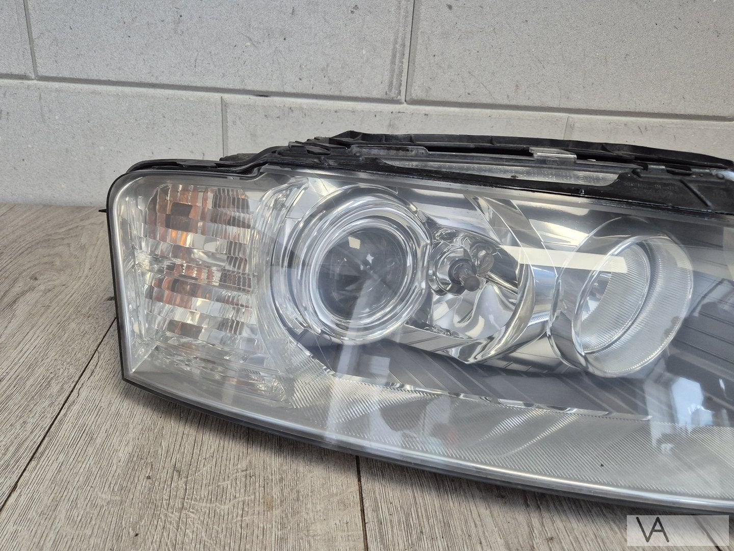 Koplamp xenon rechts Audi A8 2002 - 2007 nette staat €150, Gebruikt, -, -, -