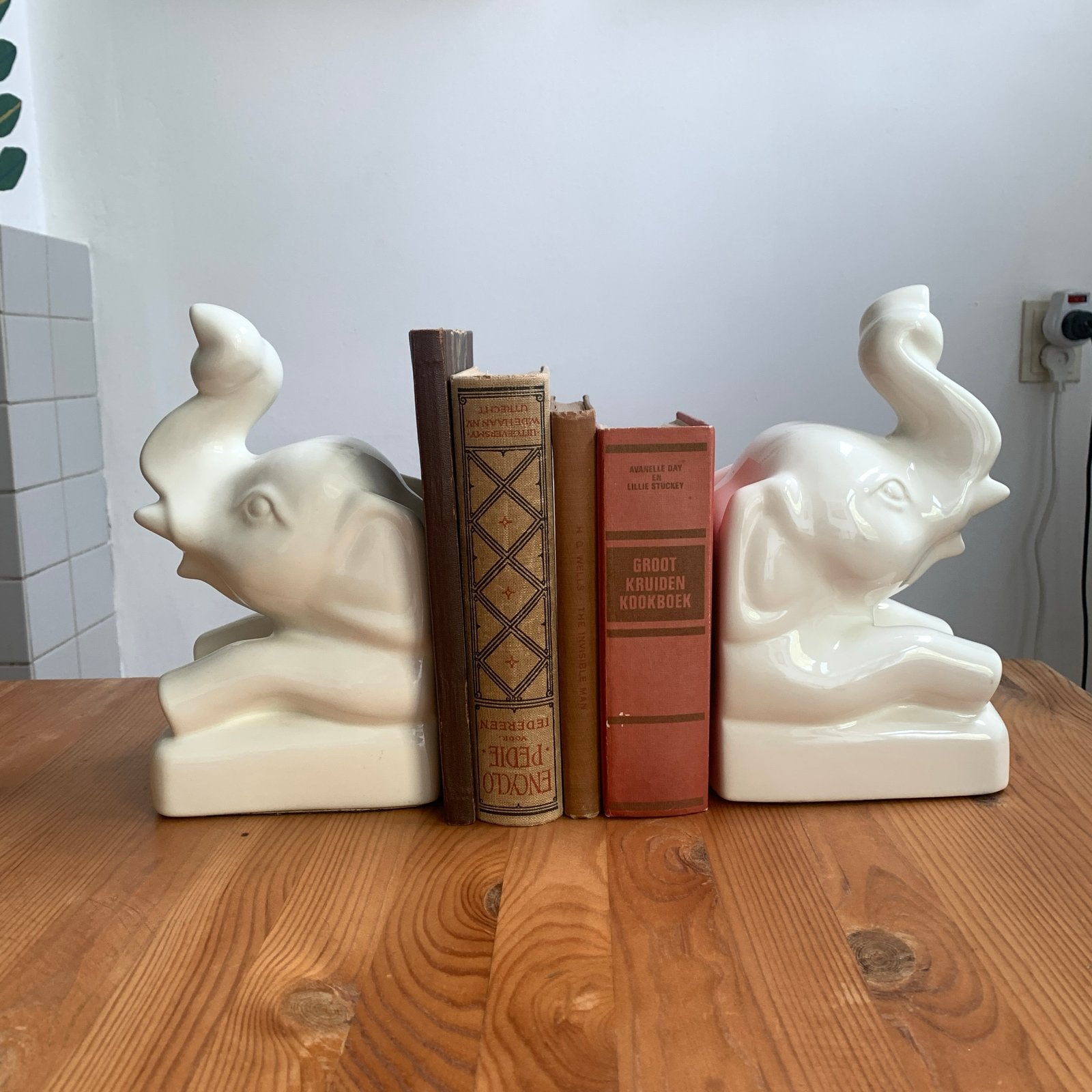 Vintage olifant boekensteunen - jaren '80 - 26 cm hoog, Vintage, Gebruikt, Ophalen of Verzenden, Wit