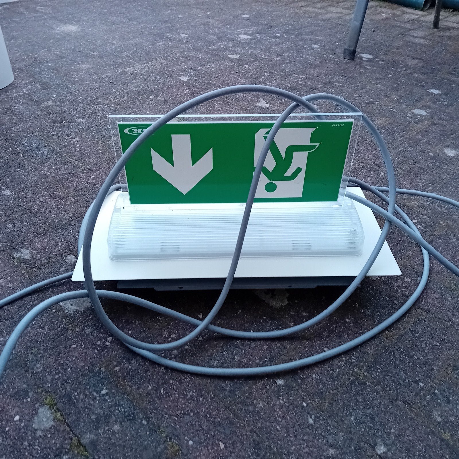 Lichtbalk met lange stekker - Noodverlichting, Doe-het-zelf en Verbouw, Bouwverlichting, Ophalen of Verzenden, Gebruikt, Minder dan 50 watt