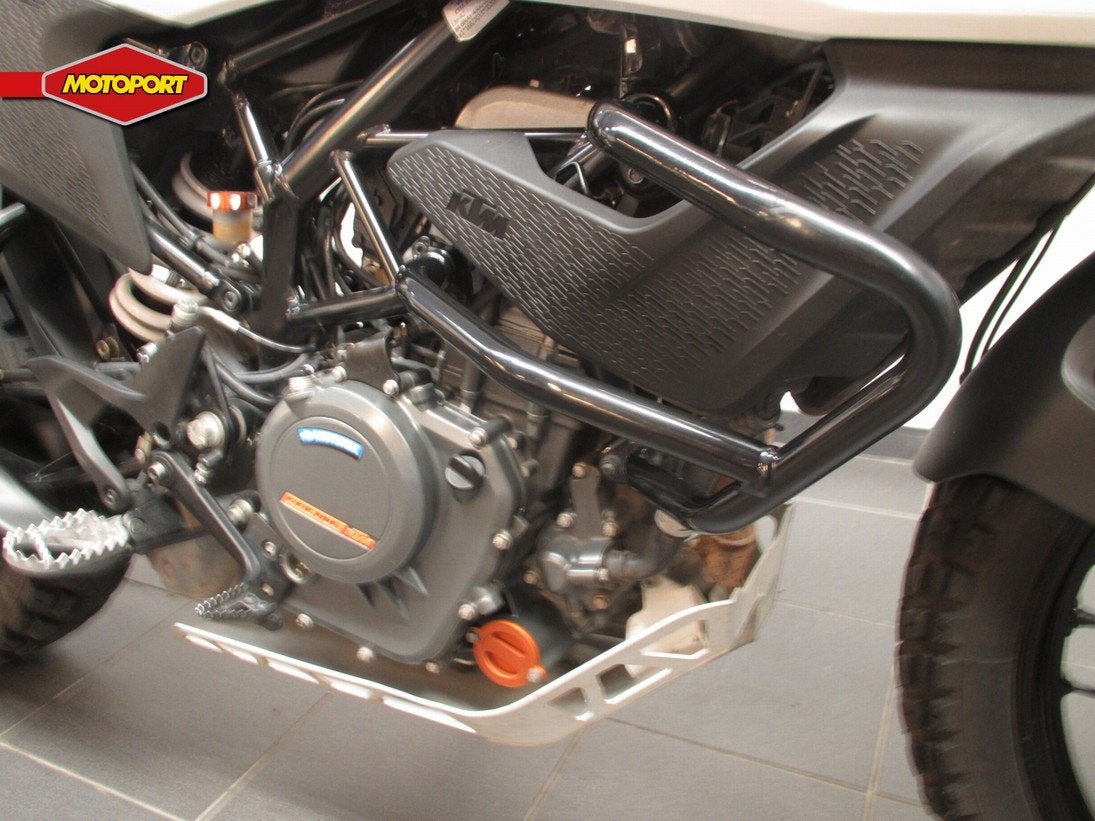 KTM 390 ADVENTURE (bj 2020), KTM Sportmotorcycle Ned. BV, Bedrijf, 373 cc, Toermotor