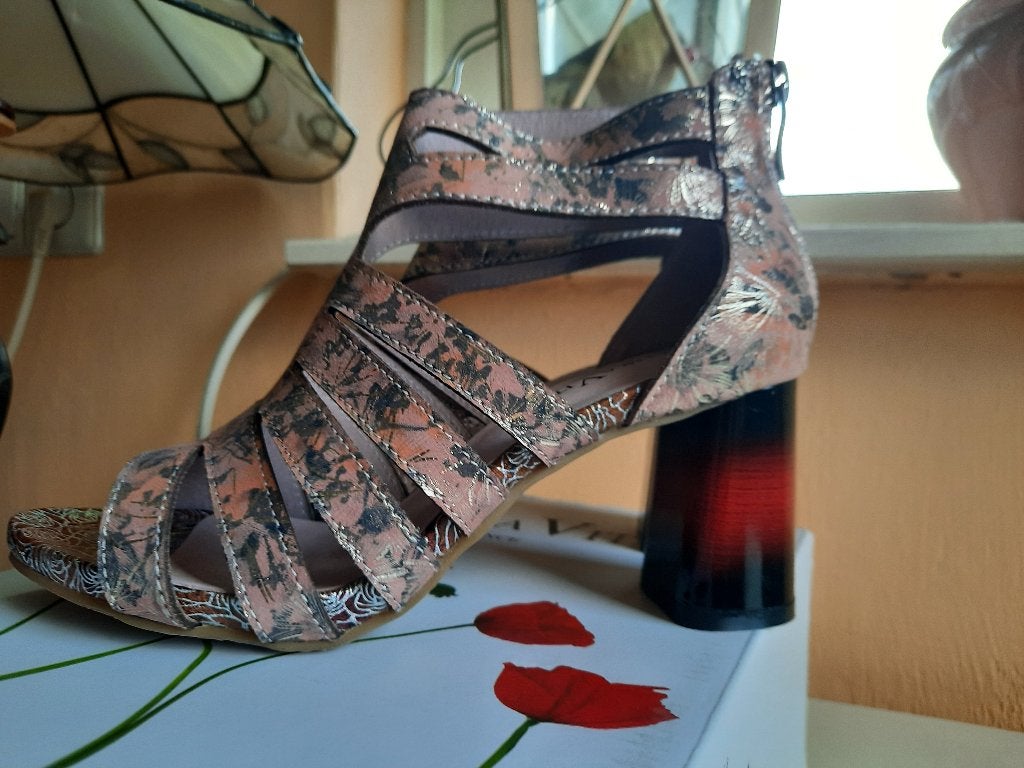 Zomerschoenen met hakje Laura Vita maat 40 nieuw, Kleding | Dames, Schoenen, Overige kleuren, Nieuw, Laura Vita, Sandalen of Muiltjes