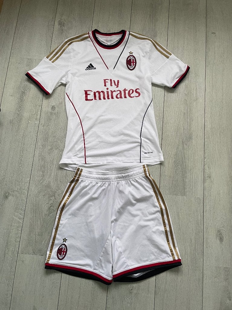 AC Milan voetbaltenue, Maat S, Ophalen of Verzenden, Gebruikt, Shirt