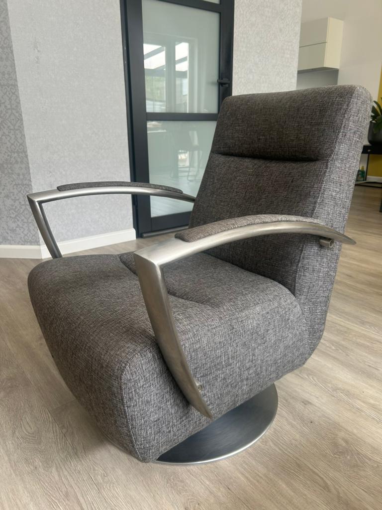 Draaifauteuil grijs (in goede staat), Huis en Inrichting, Stoelen, Ophalen, Gebruikt, Eén, Stof