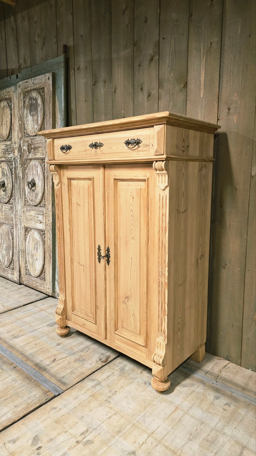 Antieke Grenen Houten Meidenkast uit voorraad leverbaar, Huis en Inrichting, Kasten | Overige, Ophalen of Verzenden, Zo goed als nieuw