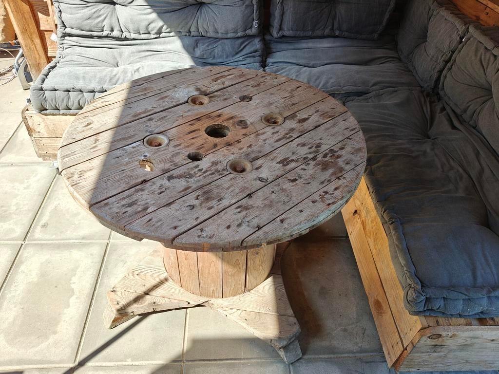 Robuuste houten kabelhaspel tafel - uniek design, Huis en Inrichting, Ophalen, Gebruikt, 50 tot 100 cm, Rond