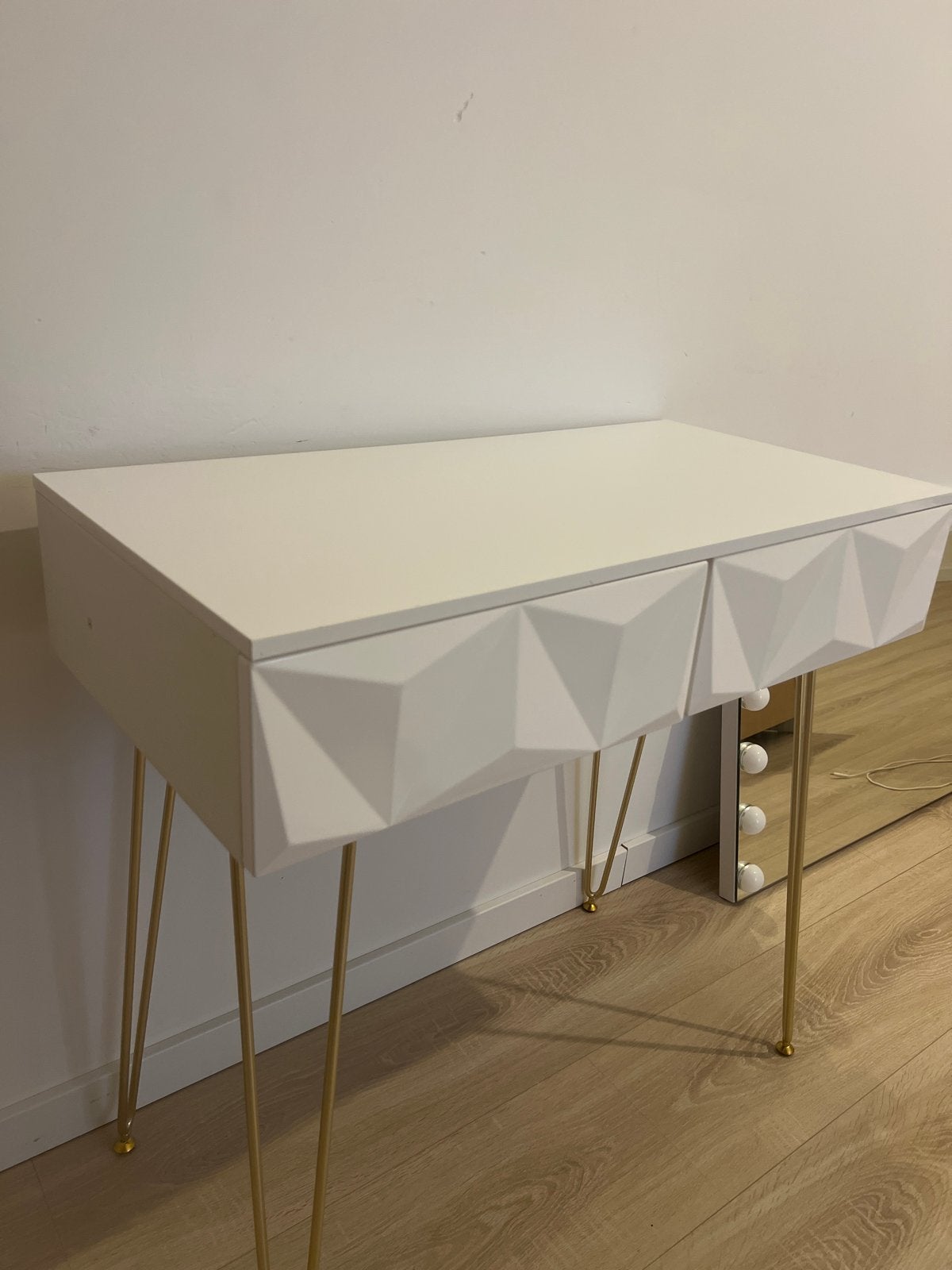 Mooi onderhouden make-up tafel met gouden poten, Zo goed als nieuw, Minder dan 100 cm, Hout, 50 tot 100 cm