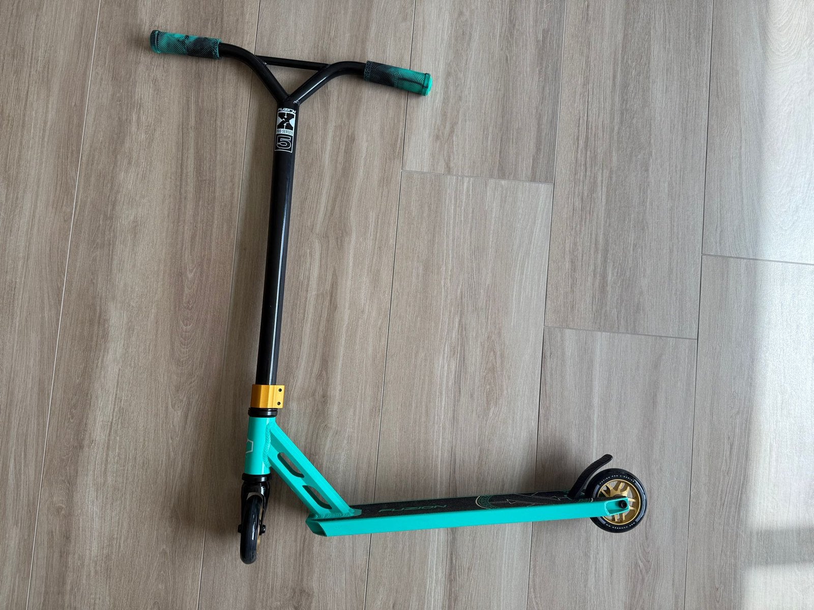 Fuzion X-series 5 stuntstep NIEUW, Fietsen en Brommers, Steps, Ophalen, Nieuw, Gewone step