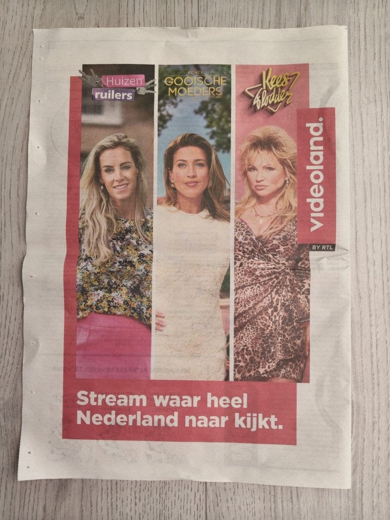 A3 advertentie krant met o.a. Kees Flodder, Verzamelen, Verzenden, Zo goed als nieuw, Boek, Tijdschrift of Artikel