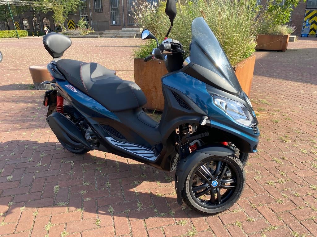 Piaggio MP3 300 HPE 2022 ZGAN 2500KM, Motoren, Scooter, 300 cc, Particulier