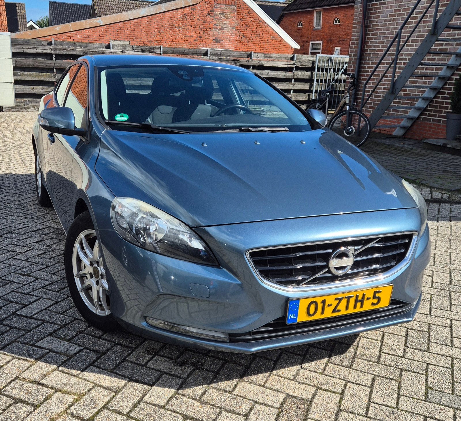 Volvo V40 1.6 D2 115PK 2013 Blauw, Auto's, Voorwielaandrijving, 28 km/l, Zwart, 4 cilinders