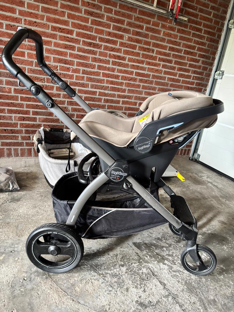 Peg Pérego kinderwagen -compleet, Kinderen en Baby's, Kinderwagens en Combinaties, Gebruikt, Verstelbare duwstang, Ophalen, Kinderwagen