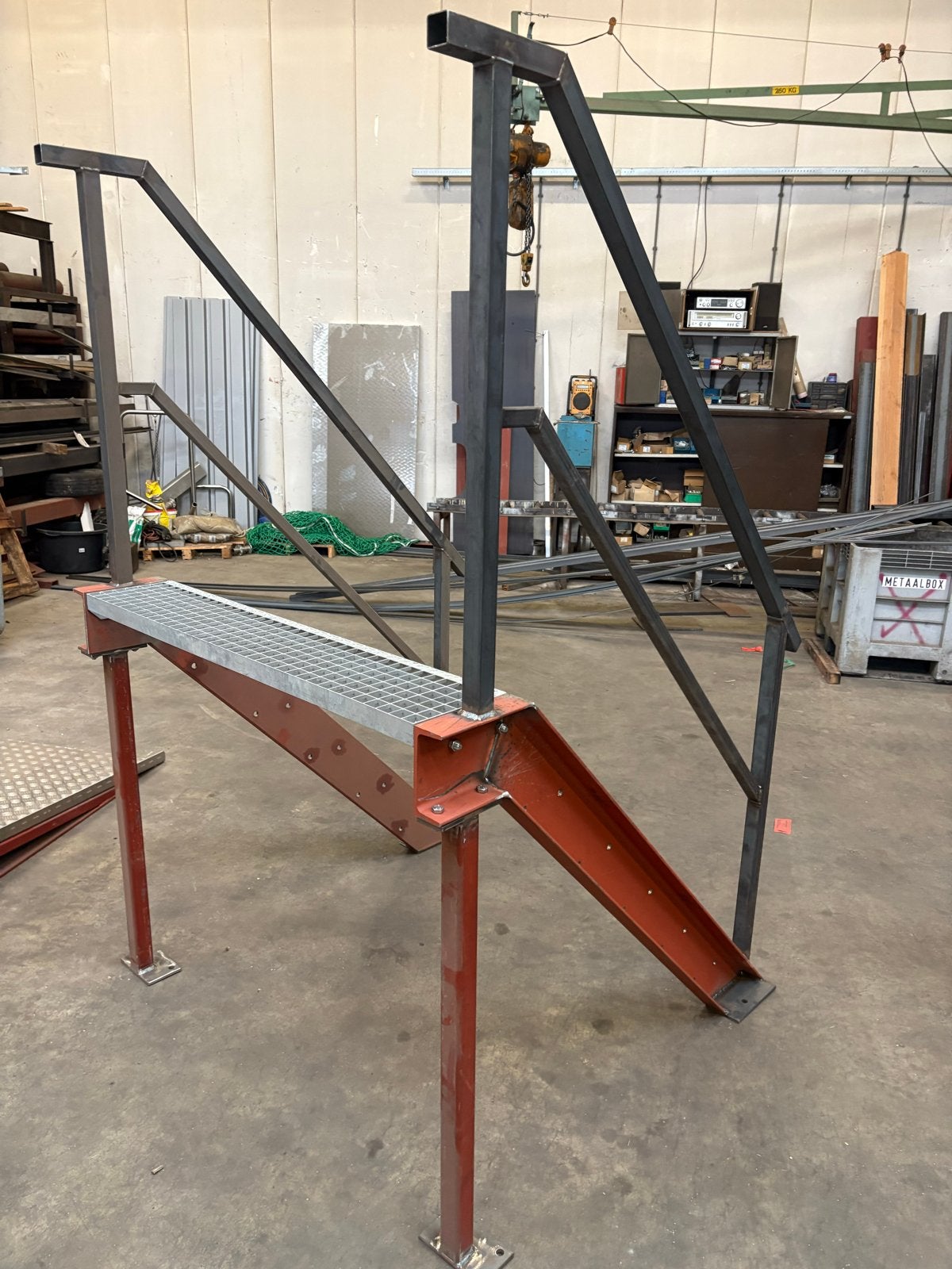 Stalen Tuintrap / Bordestrap - Hoogte 112 cm, Ophalen, Nieuw, Trap, Minder dan 2 meter