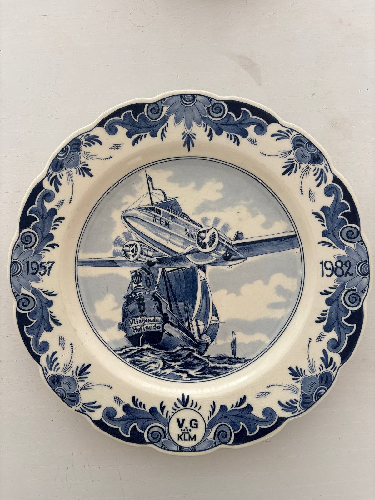 Delfts blauw KLM herdenkingsbord 1957-1982, Antiek en Kunst, Ophalen of Verzenden