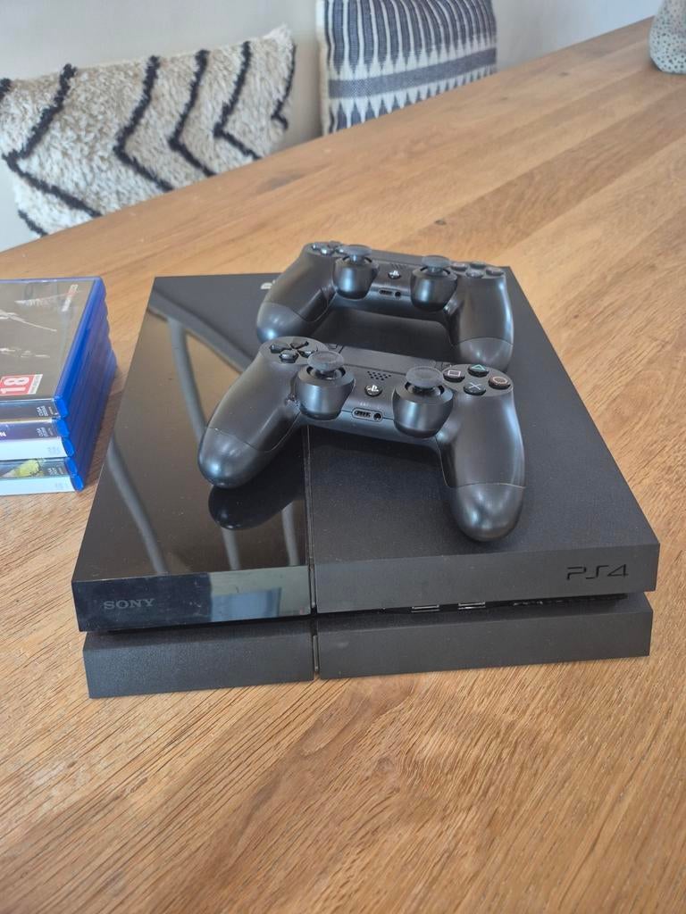 Playstation 4 met 2 controllers en 5 games, Ophalen of Verzenden