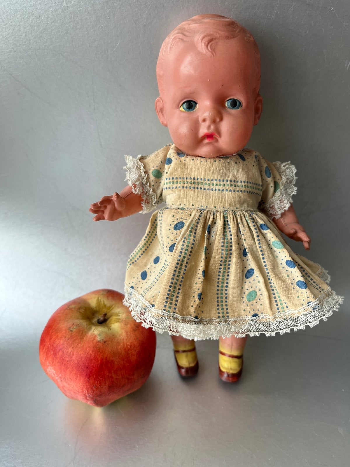 Antiek celluloid popje ⭐️, Antiek en Kunst, Antiek | Speelgoed, Ophalen of Verzenden