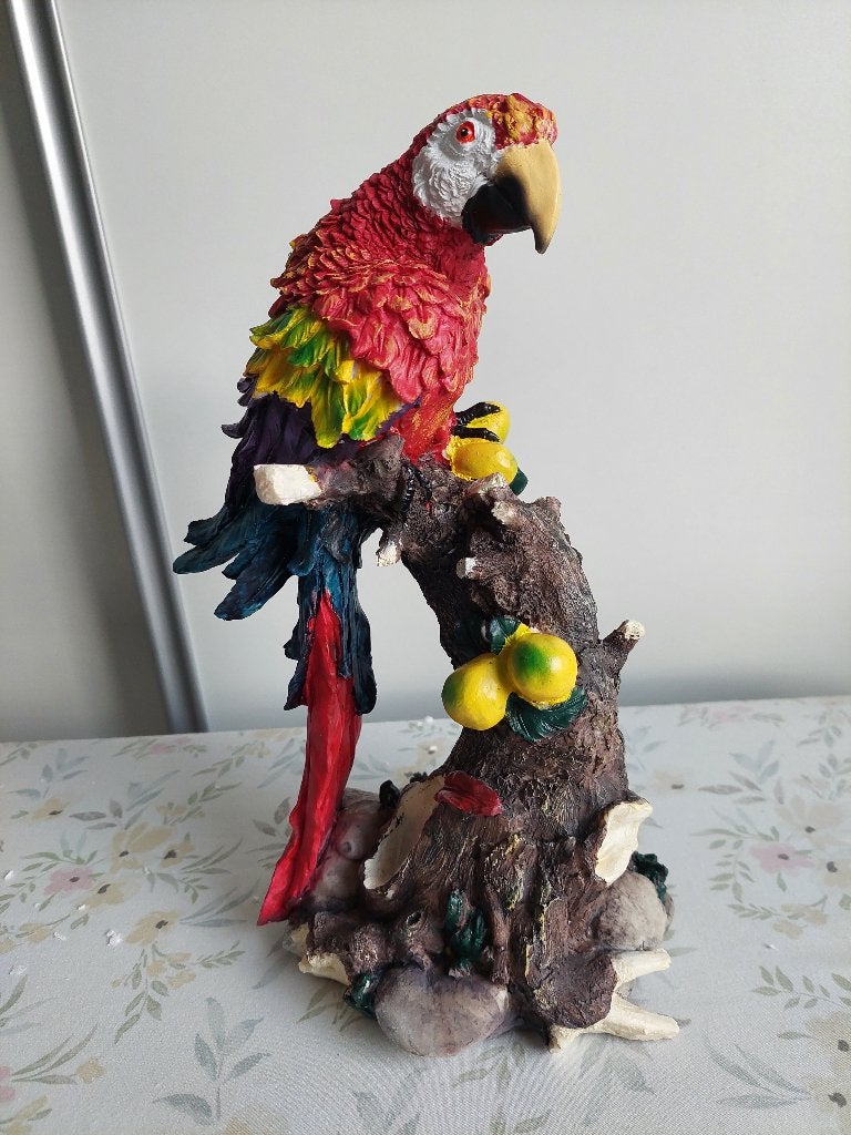 Beeld van "Kleurrijke Papagaai" in boom (NIEUW), Verzamelen, Ophalen of Verzenden, Nieuw, Dier