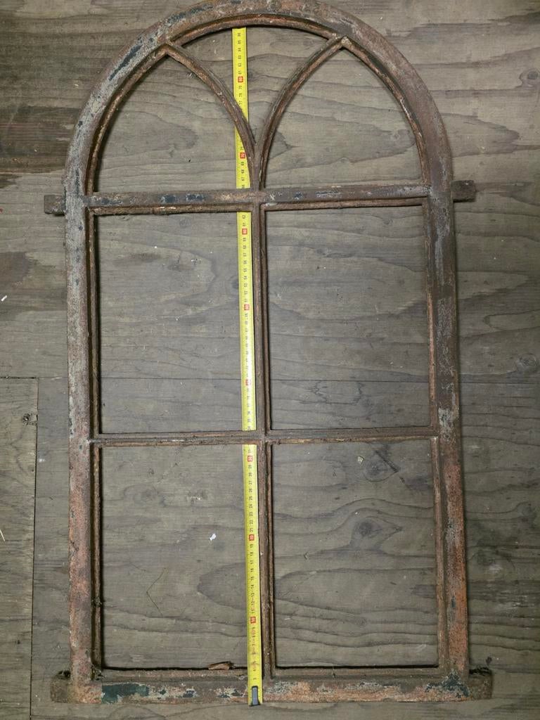 Antiek gietijzeren raamkozijn - Gotische stijl, Ophalen, Gebruikt, Minder dan 80 cm, Overige typen