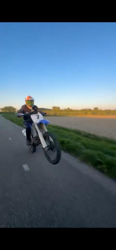 Yamaha 400 yzr, Ophalen of Verzenden, Zo goed als nieuw