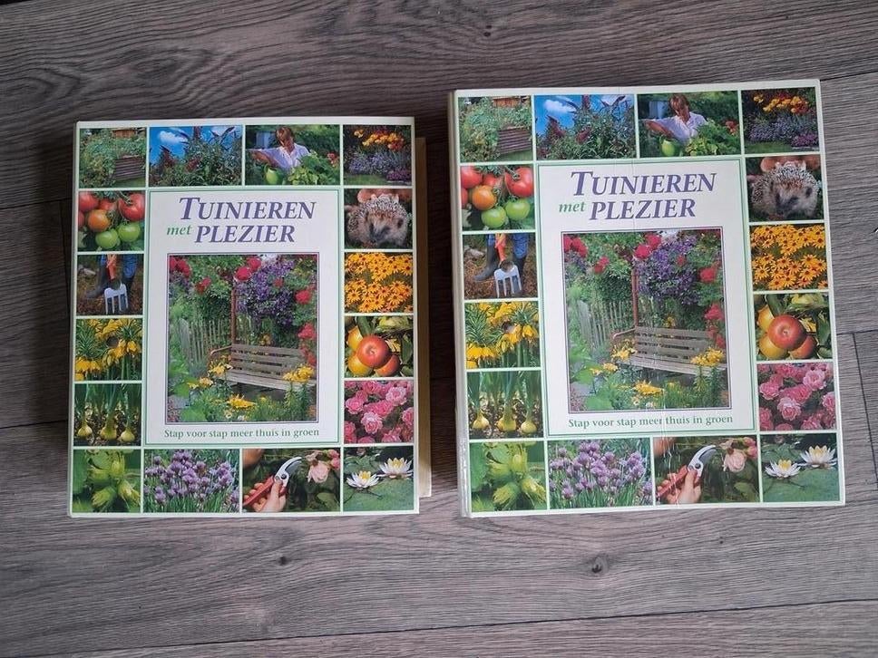 2 ringmappen met tuininfo., Boeken, Ophalen, Tuinieren en Tuinplanten