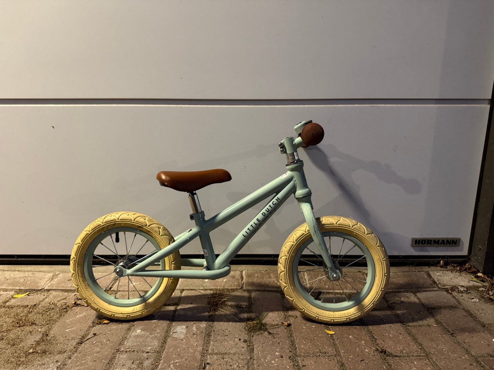 Loopfiets van Little Dutch, Fietsen en Brommers, Fietsen | Kinderfietsjes, Ophalen, Zo goed als nieuw, Minder dan 16 inch