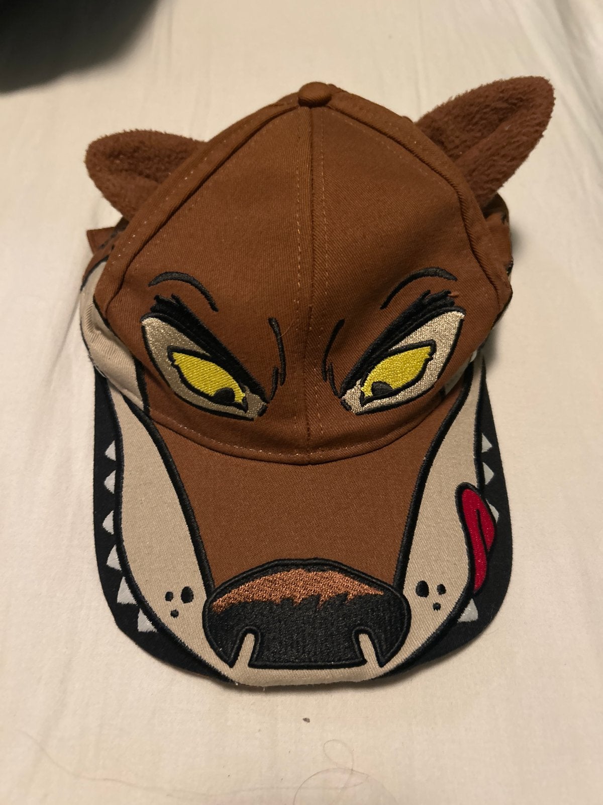 Efteling pet - boze wolf, Verzamelen, Efteling, Ophalen of Verzenden, Gebruikt, Kleding