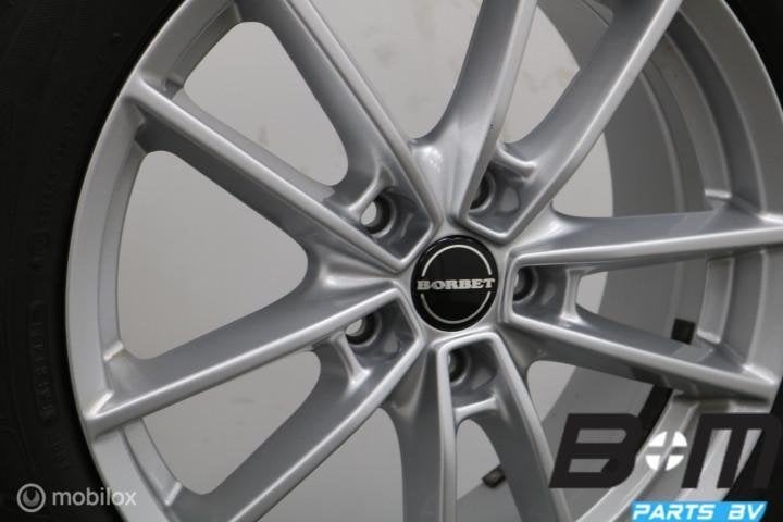 Set 17 inch velgen + winterbanden VW Passat B8 Borbet, Gebruikt, Banden en Velgen, 17 inch