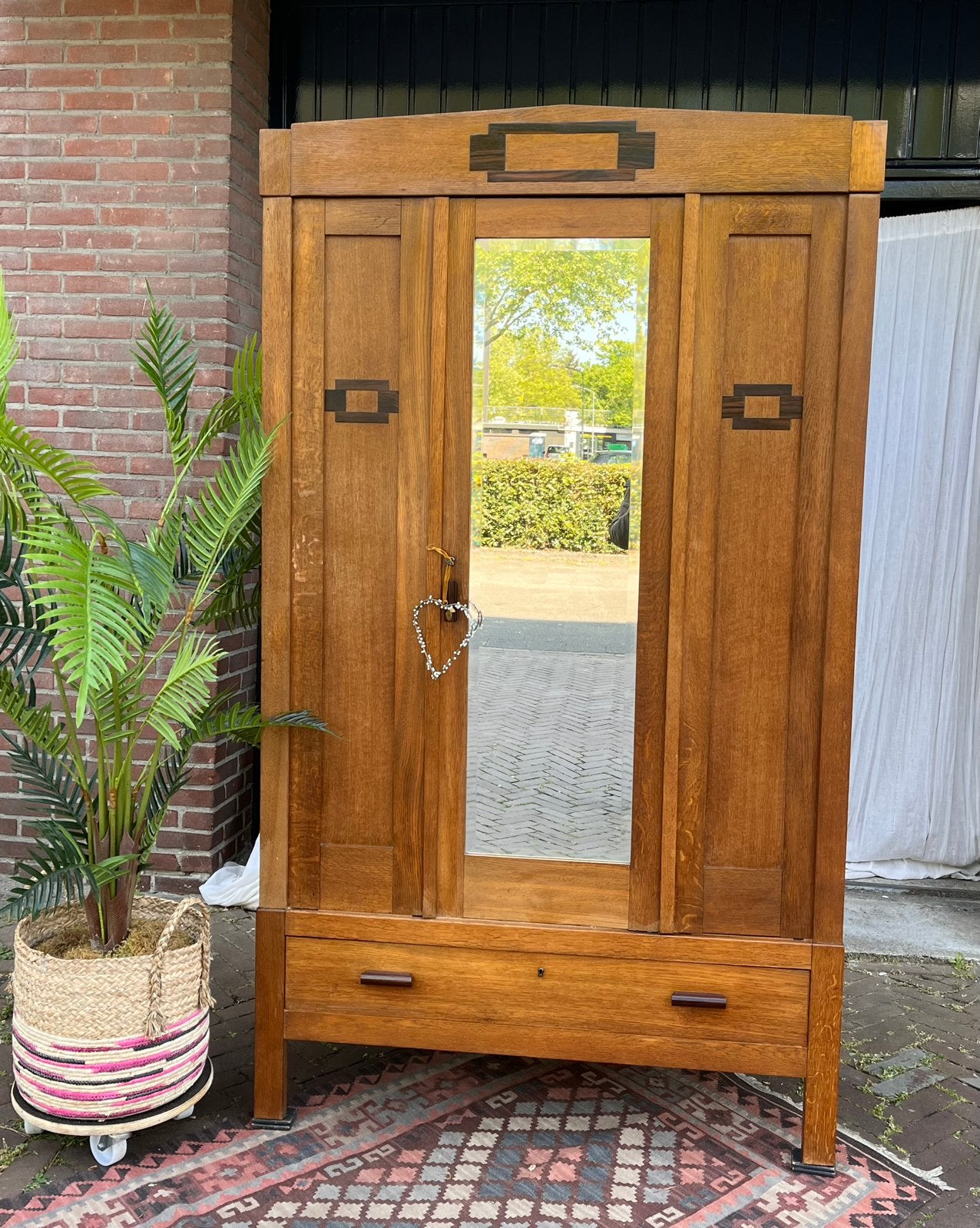 Kledingkast in Amsterdamse School stijl., Ophalen of Verzenden