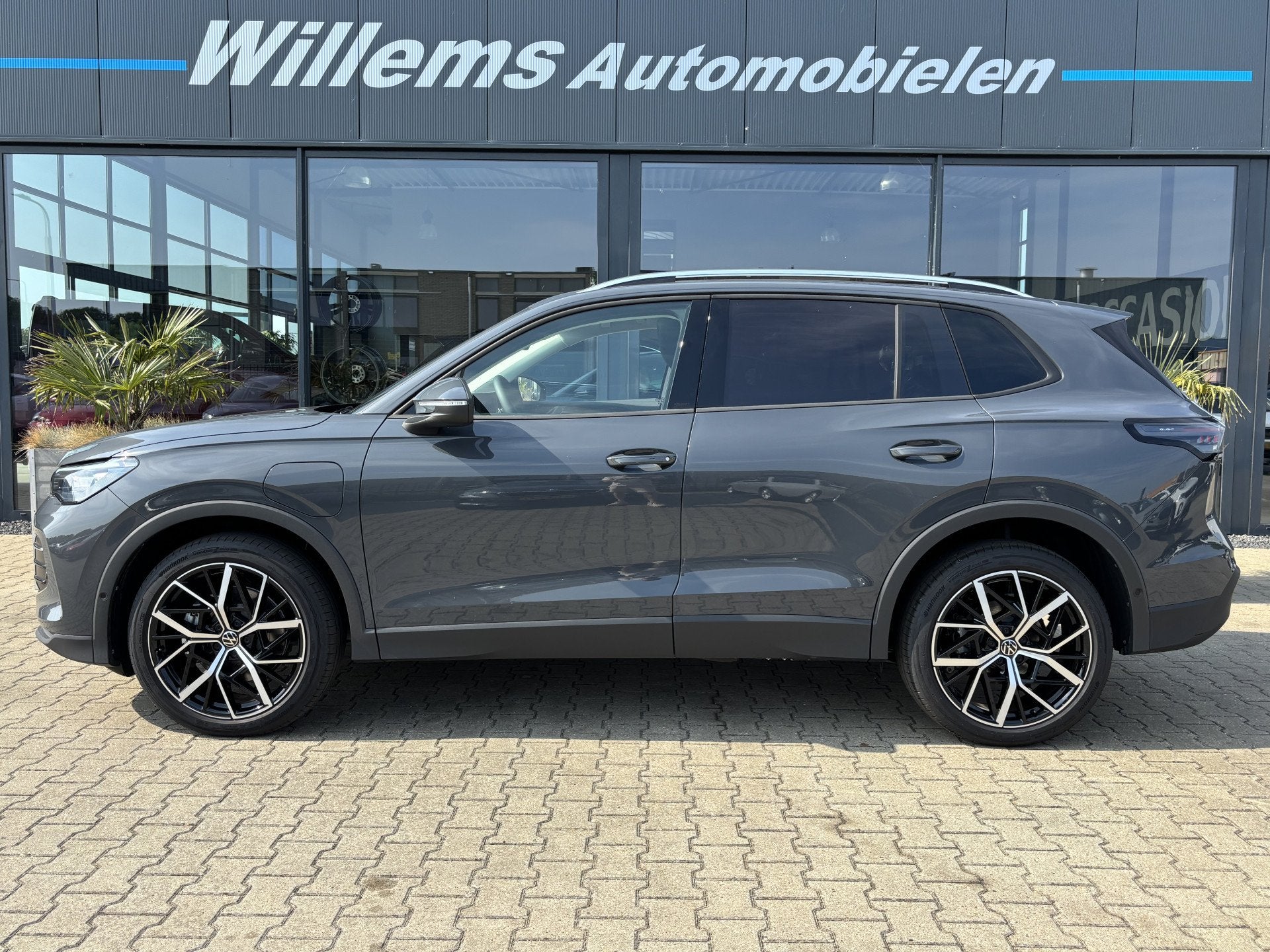 Volkswagen Tiguan 1.5 eHybrid Edition Elektrische Trekhaak,, Automatische klimaatregeling, Met garantie (alle), Leder en Stof