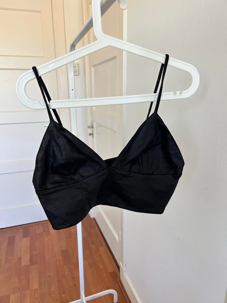Zwarte leren bralette/croptop LA Sisters, Maat 38/40 (M), Zwart, Ophalen of Verzenden, Zo goed als nieuw
