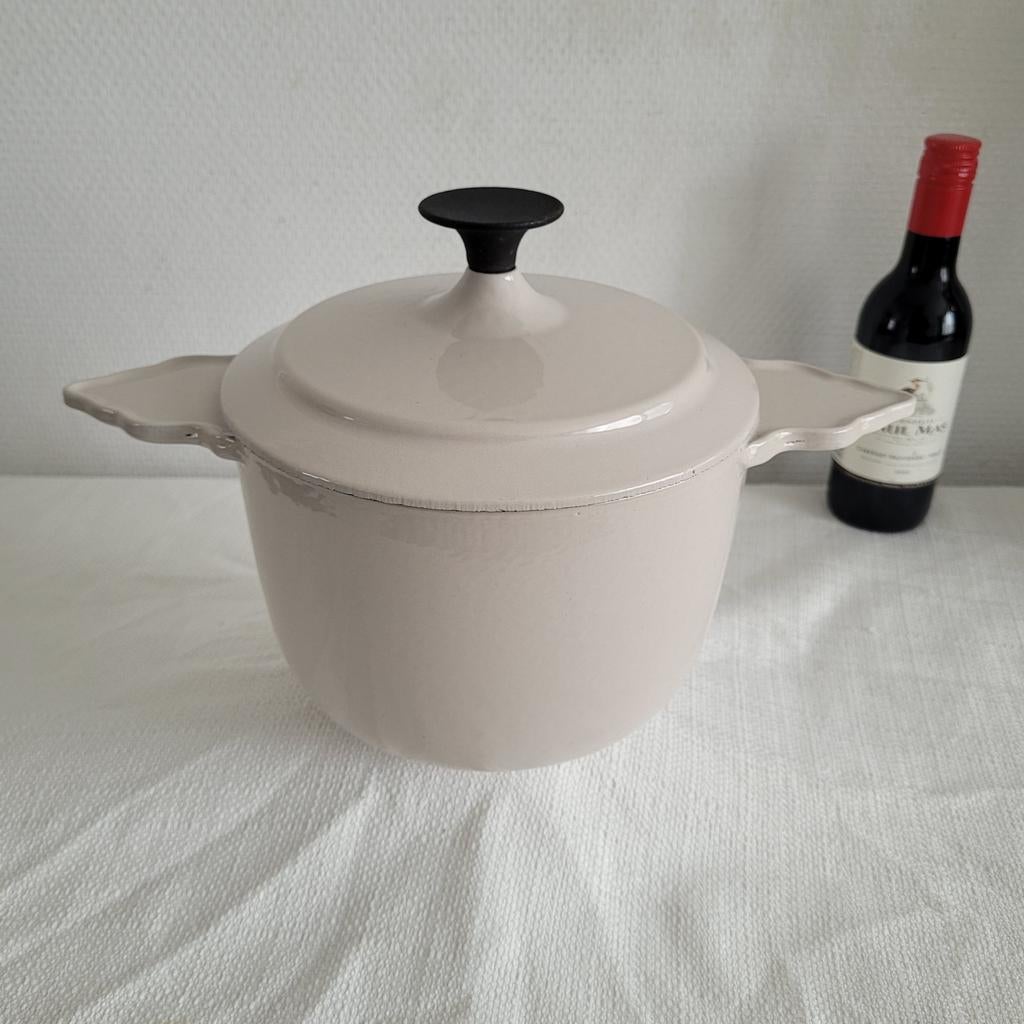 Cousances le creuset zeldzame " batwings " braadpan sauspan, Huis en Inrichting, Gebruikt, Ophalen of Verzenden, Koekenpan of Braadpan