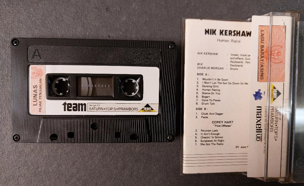 Nik Kershaw CASSETTE Human Race ( misdruk ! ) Indonesie, Cd's en Dvd's, Gebruikt, Verzenden, 1 bandje, Voorbespeeld