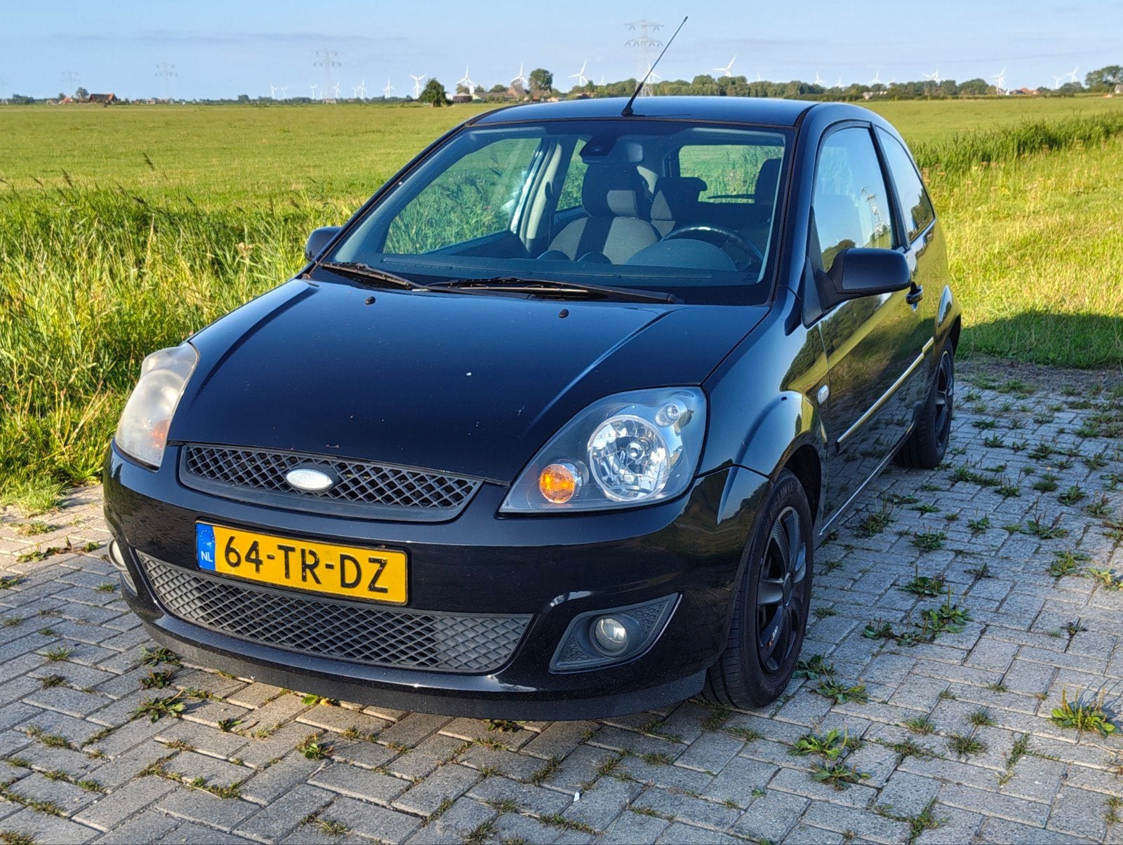 Ford Fiësta 1.3 8V 3DR 2007 Zwart, Ophalen, Gebruikt, Ford
