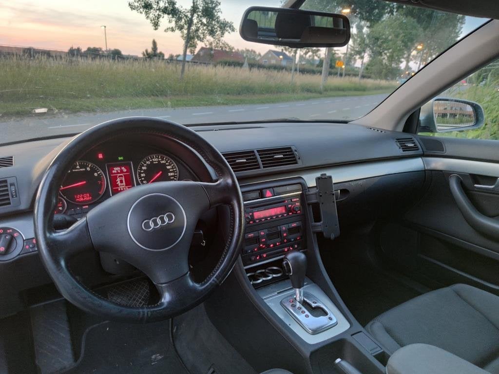 Foto 9 van Audi A4 Avant 1.8 Turbo MT Automaat LEES TEKST!