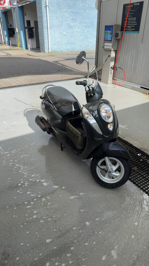 Sym mio 100, Fietsen en Brommers, Snorfietsen en Snorscooters, Ophalen of Verzenden, Zo goed als nieuw, Benzine