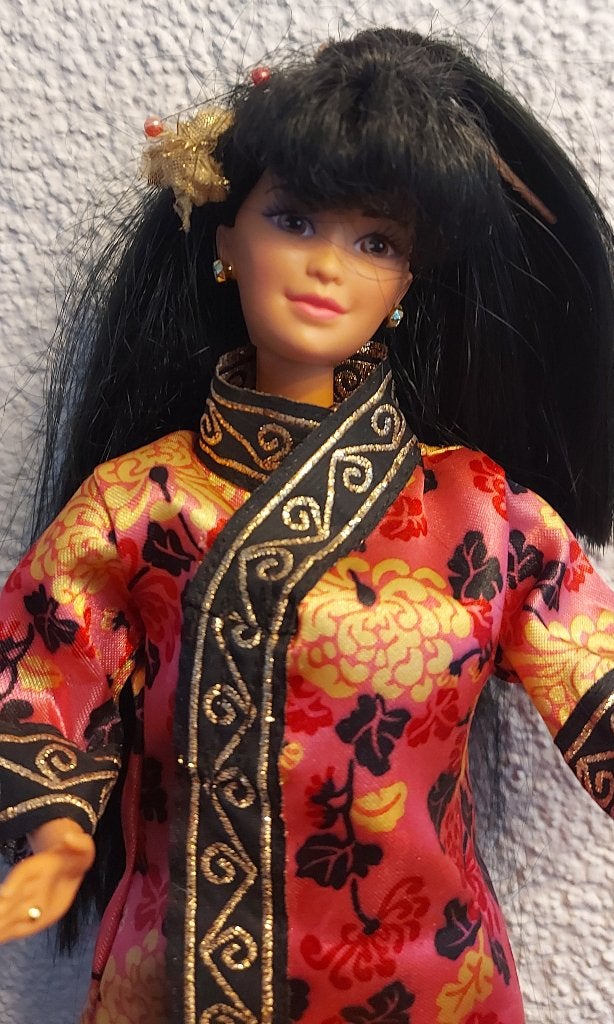 Barbie oosters, Ophalen of Verzenden, Zo goed als nieuw, Pop