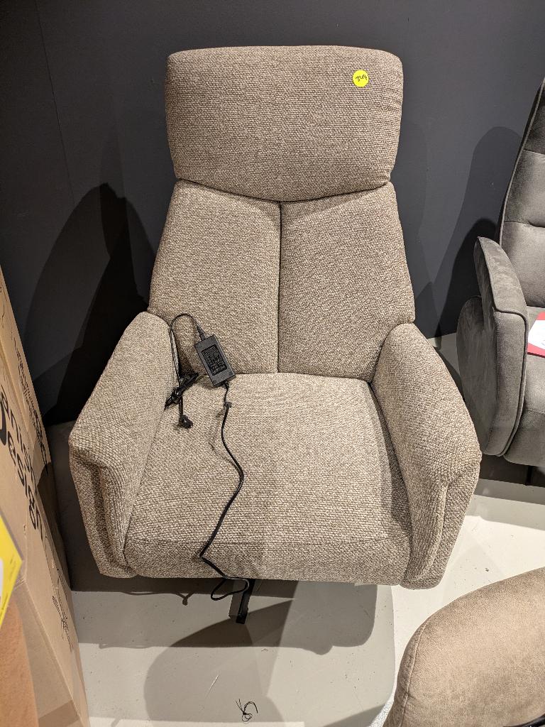 DIVERSEN NIEUWE RELAXFAUTEUILS VOOR SPOTPRIJS, Ophalen, MODERN, Overige materialen, Nieuw
