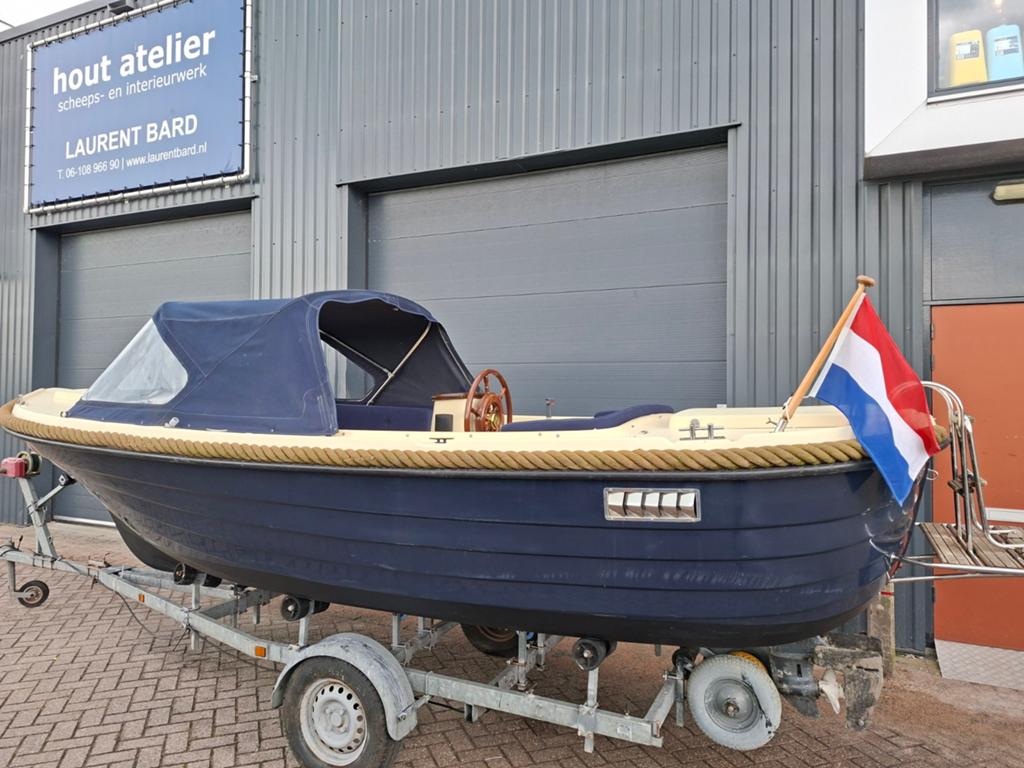 Prachtige Oud Huijzer 560 + Yamaha 15PK 4 Takt *ZWEMPLATEAU*, Tender, Gebruikt, Binnenboordmotor, Rondzit