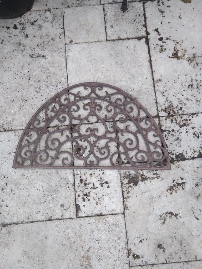 Decoratieve Halfronde Gietijzeren Deurmat, Ophalen, Gebruikt, Gietijzer, Schoonloopmat