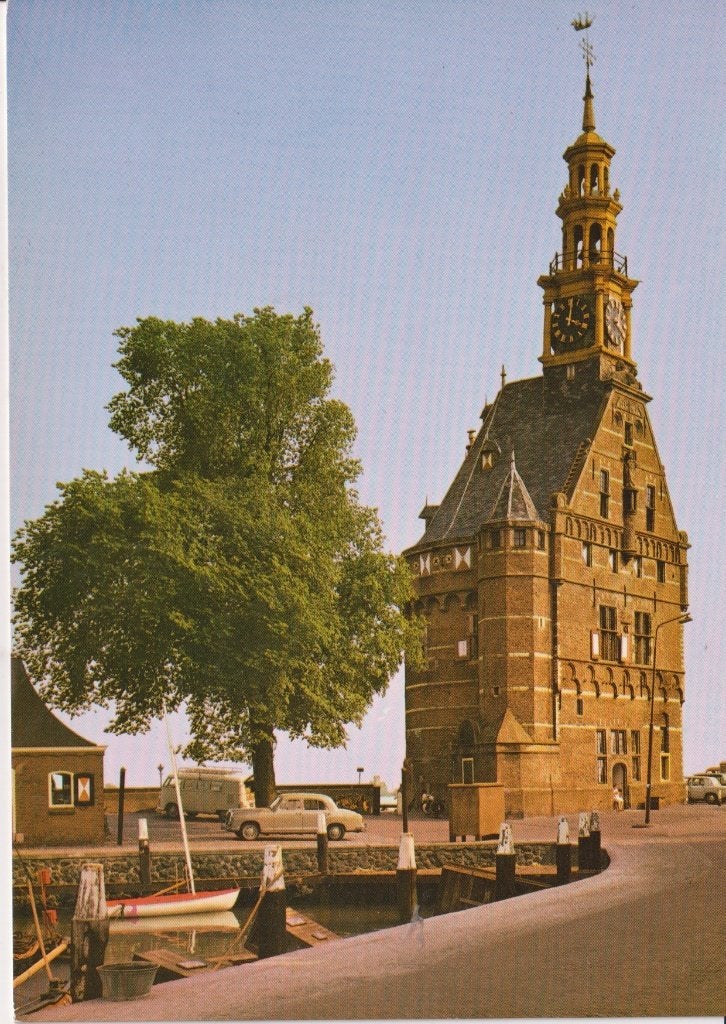 Hoorn, de Hoofdtoren met auto's , Mercedes Ponton W180, Ophalen of Verzenden, 1960 tot 1980, Ongelopen, Noord-Holland
